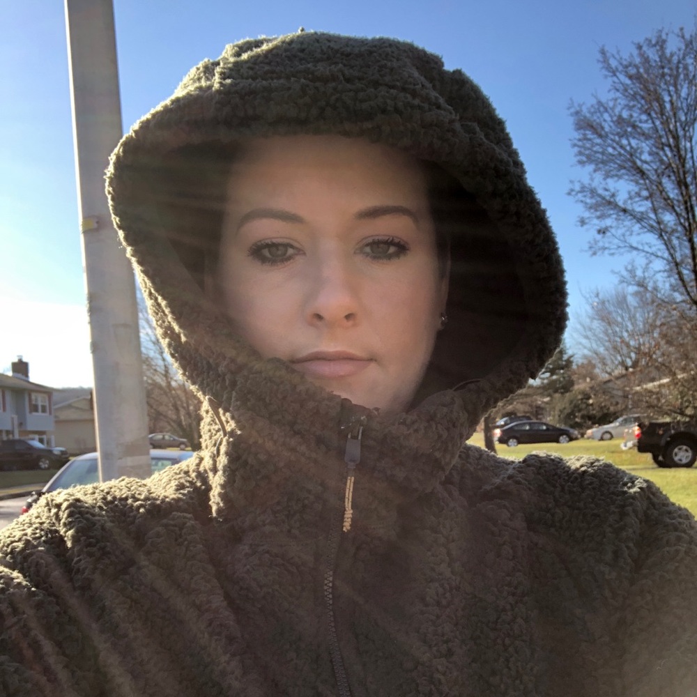 Meet your Posher, Kaitlyn